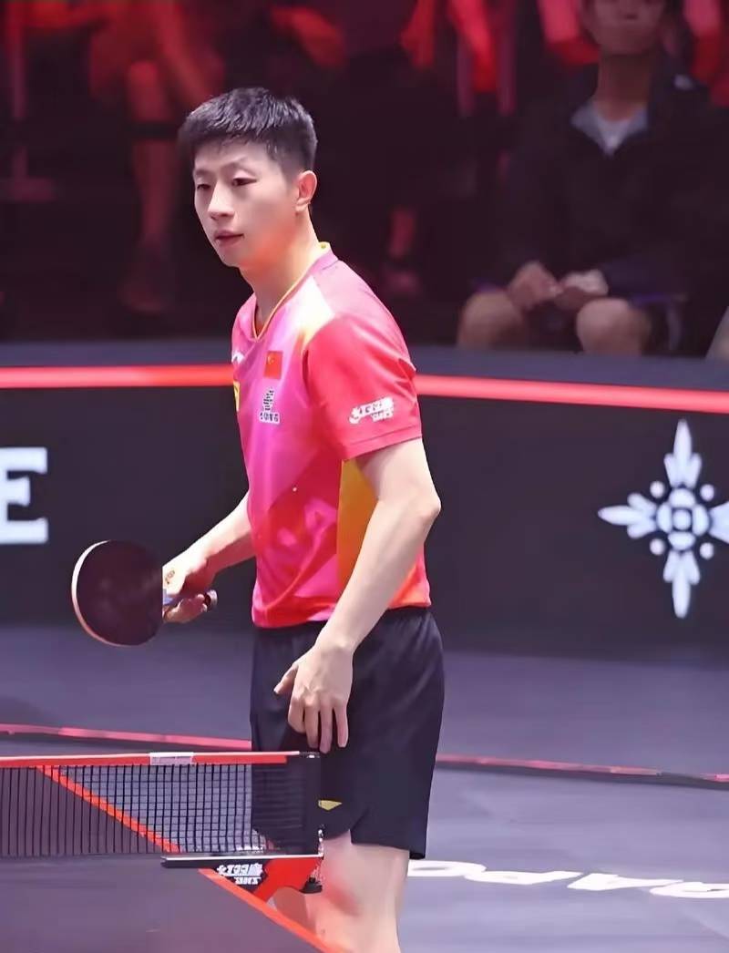 日本乒乓球队鏖战英国乒乓球队,马龙爆发神勇 日本乒乓球队鏖战英国乒乓球队,马龙爆发神勇