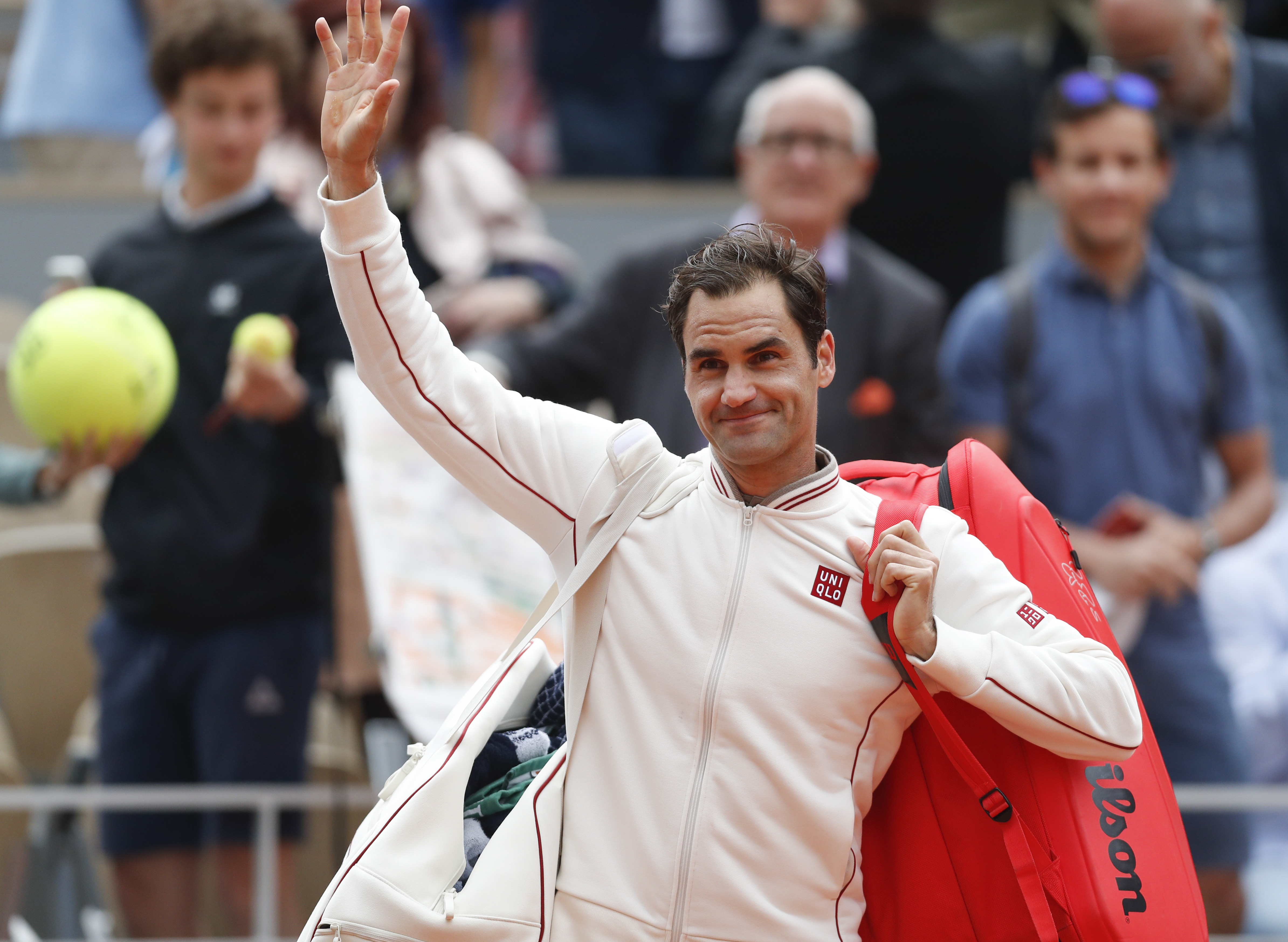 世界网球队横扫西班牙网球队,费德勒统治全场 世界网球队横扫西班牙网球队,费德勒统治全场