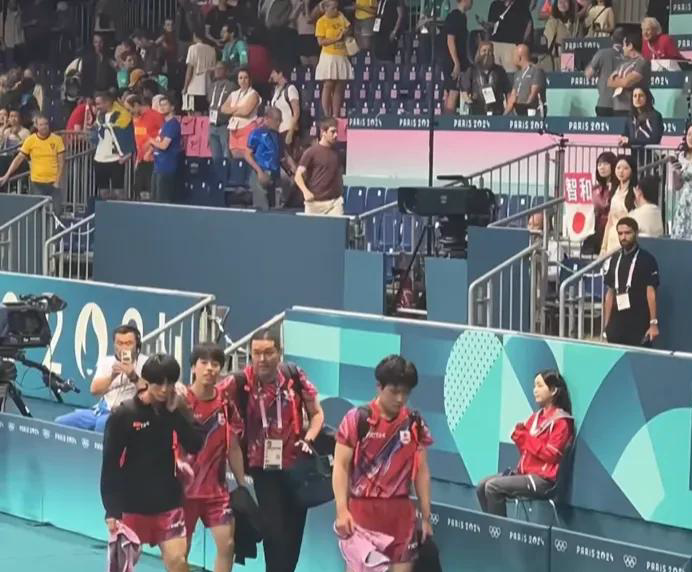 日本队逆转瑞典队,奥恰洛夫高光表现 日本队逆转瑞典队,奥恰洛夫高光表现