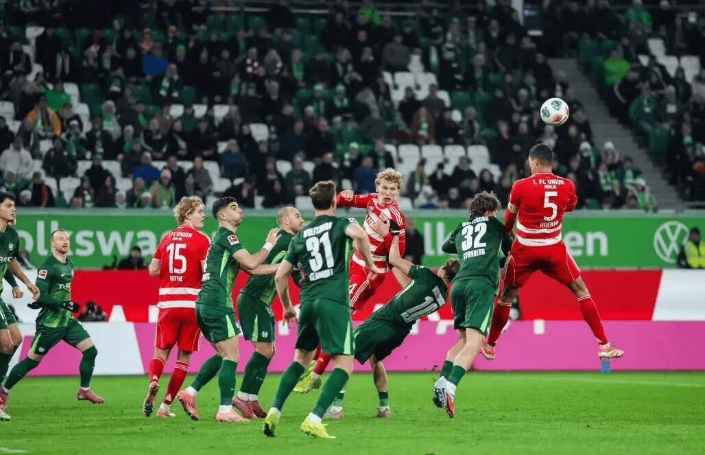 法国碾压莱比锡红牛,卡拉斯科点燃赛场 法国碾压莱比锡红牛,卡拉斯科点燃赛场