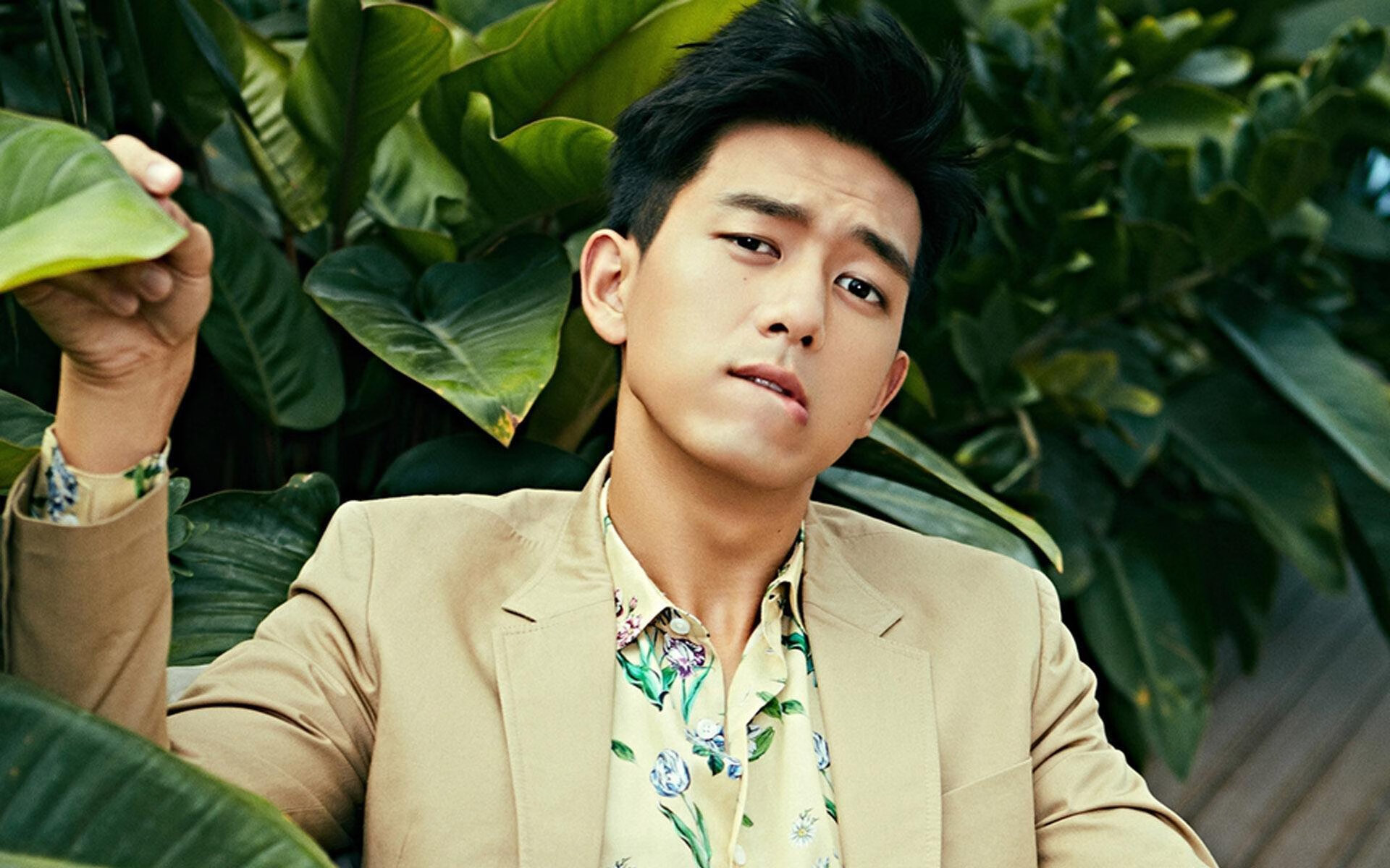 利物浦0-3奥地利！富安健洋独造三球，防守悍将如何变身关键先生？