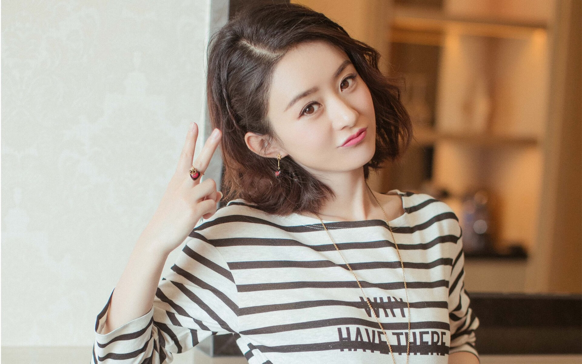 时间的缝隙，当唯一性在绿茵场显形—从米兰压迫艺术到京多安的决赛接管