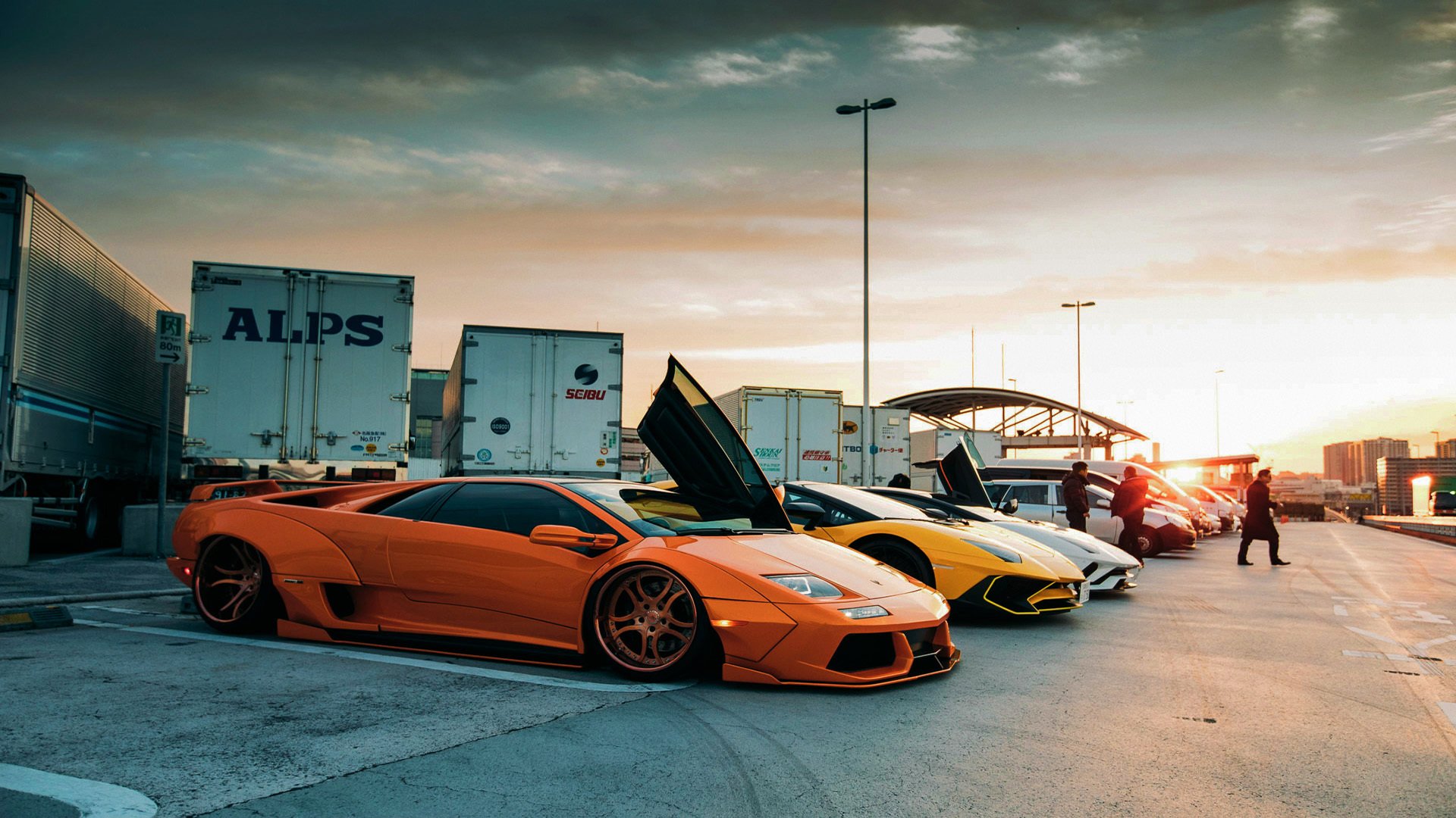 足球与篮球的交响曲，当格列兹曼与卡塔尔在生死时刻擦肩而过